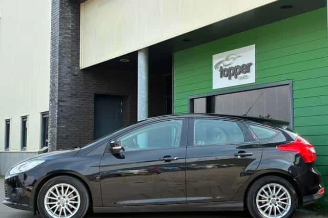 Ford Focus (2012) thumbnail 6