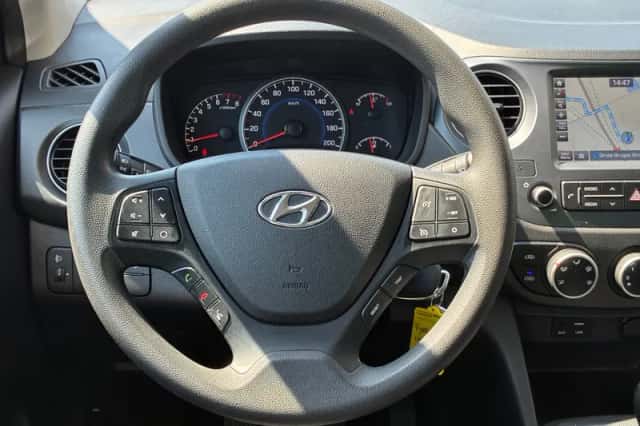 Hyundai i10 (2017) thumbnail 2