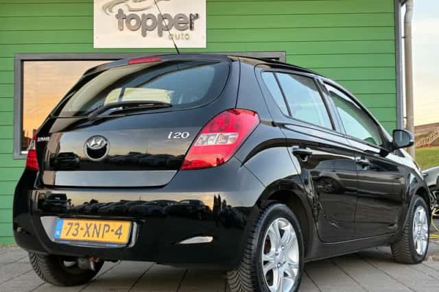 Hyundai i20 (2012) thumbnail 3