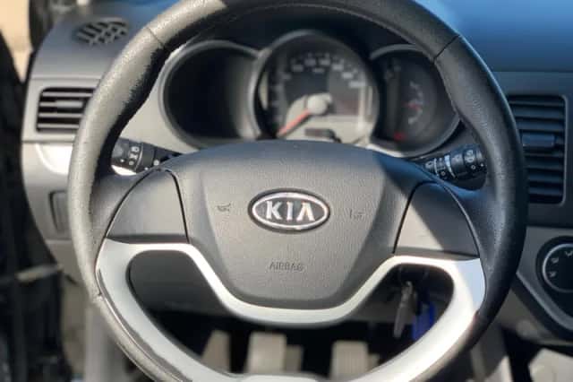 Kia Picanto (2012) thumbnail 4