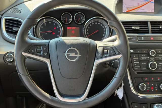 Opel Mokka (2013) thumbnail 2