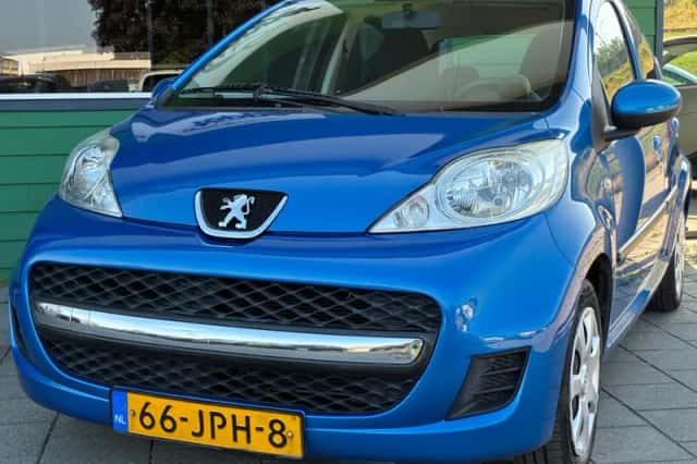 Peugeot 107 (2009) thumbnail 4
