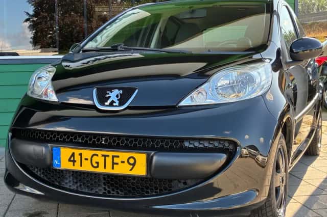 Peugeot 107 (2008) thumbnail 4