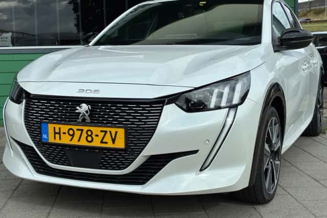 Peugeot 208 (2020) thumbnail 4