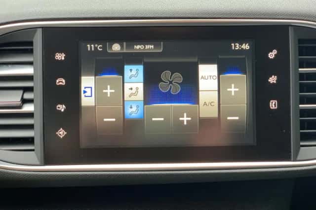 Peugeot 308 (2014) thumbnail 5