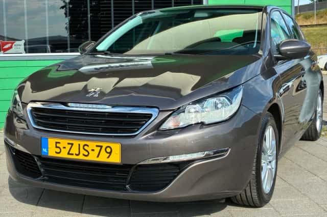 Peugeot 308 (2015) thumbnail 4