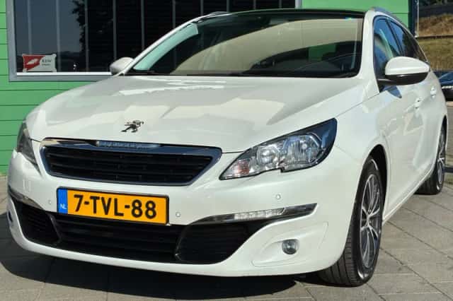 Peugeot 308 (2014) thumbnail 4