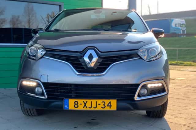 Renault Captur (2014) thumbnail 4