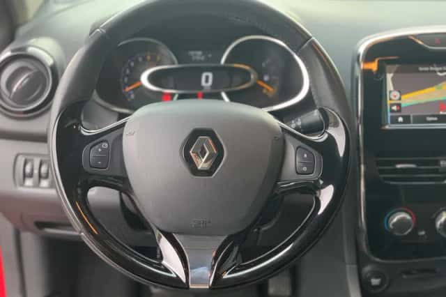 Renault Clio (2012) thumbnail 2