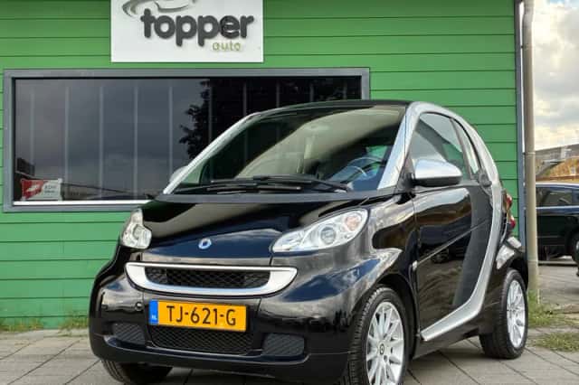 Smart Fortwo (2010) thumbnail 1