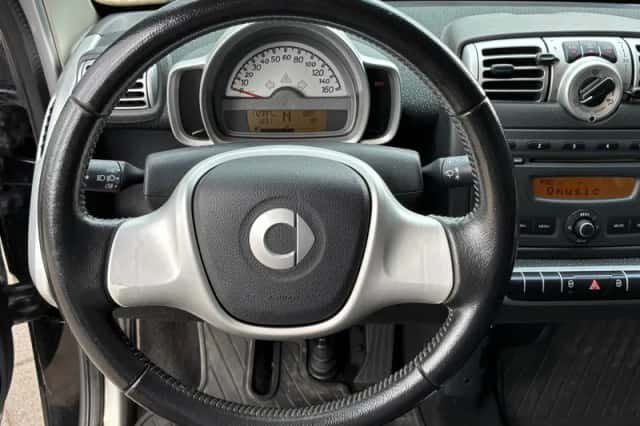 Smart Fortwo (2010) thumbnail 2