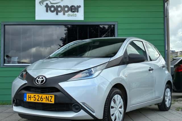 Toyota Aygo (2015) thumbnail 1