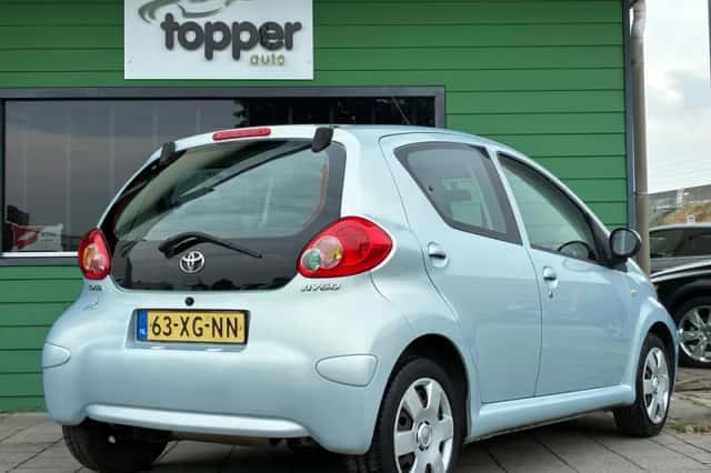 Toyota Aygo (2007) thumbnail 3