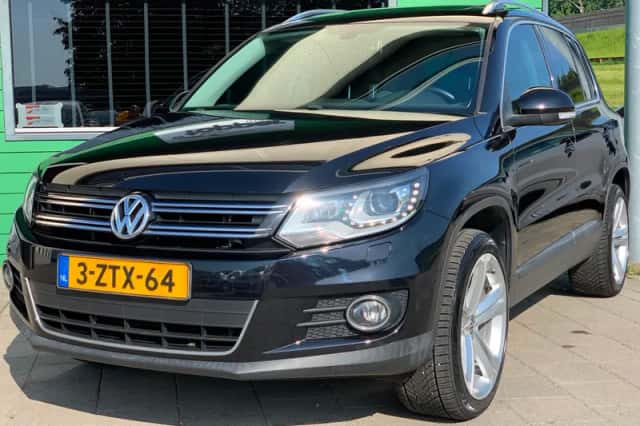 Volkswagen Tiguan (2011) thumbnail 3