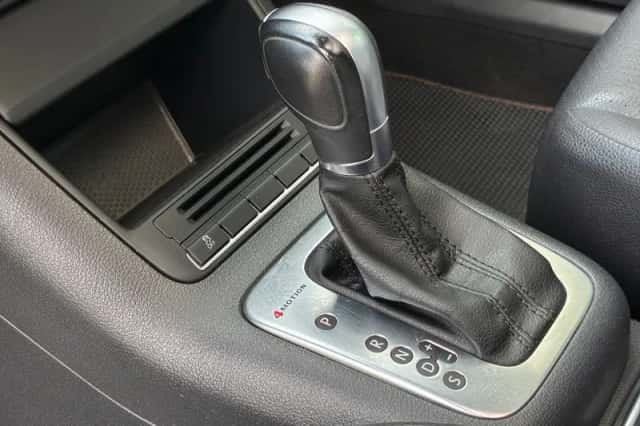 Volkswagen Tiguan (2012) thumbnail 4