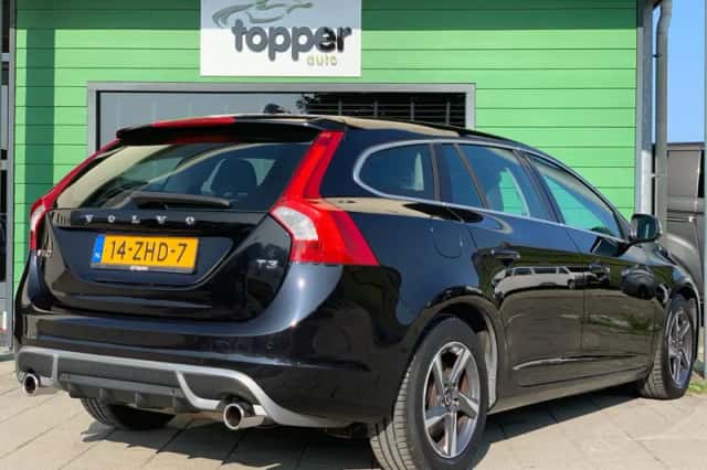 Volvo V60 (2012) thumbnail 3