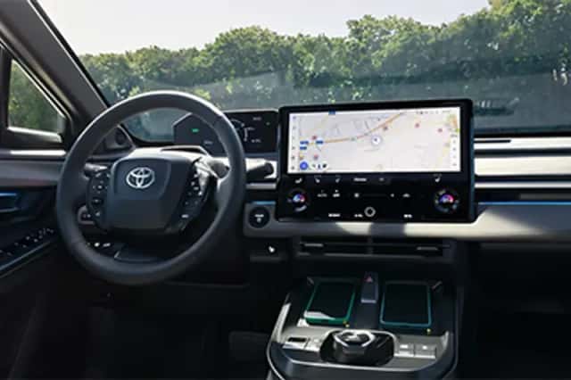 Toyota C-HR+ (2026) thumbnail 3