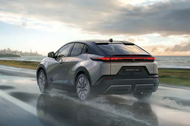 Toyota C-HR+ (2026) thumbnail 6