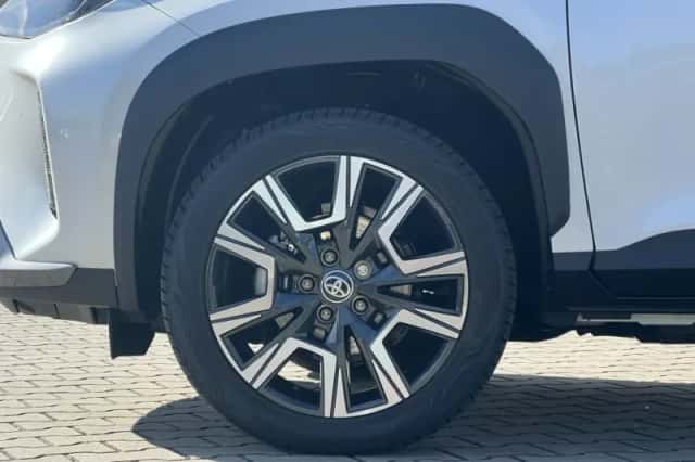 Toyota Yaris Cross (2025) thumbnail 4