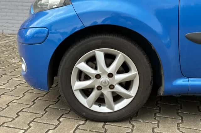 Toyota Aygo (2011) thumbnail 4
