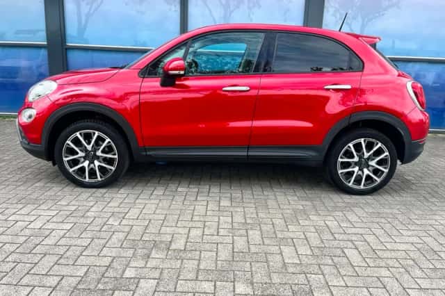 Fiat 500X (2015) thumbnail 2