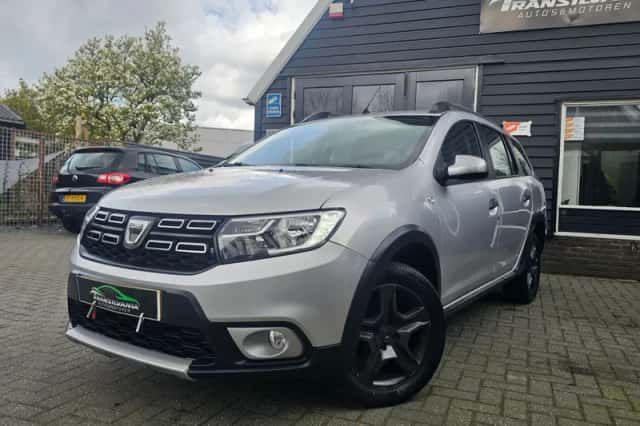 Dacia Logan (2017) thumbnail 1