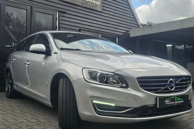 Volvo V60 (2014) thumbnail 6