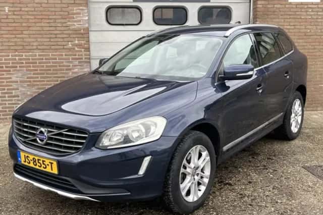 Volvo XC60 (2015) thumbnail 1