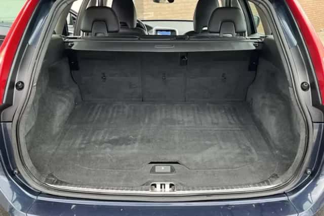 Volvo XC60 (2015) thumbnail 6