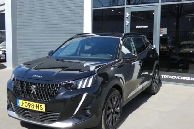 Peugeot 2008 (2020) thumbnail 4