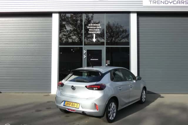 Opel Corsa (2023) thumbnail 2