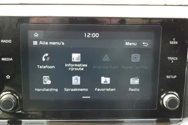 Kia Ceed (2021) thumbnail 5