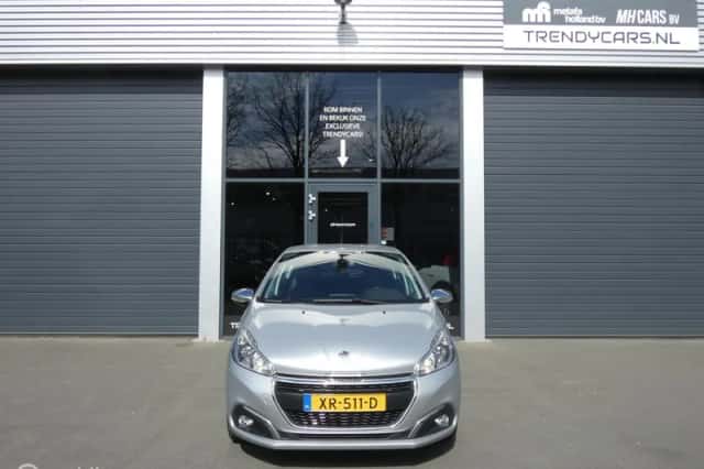 Peugeot 208 (2018) thumbnail 3