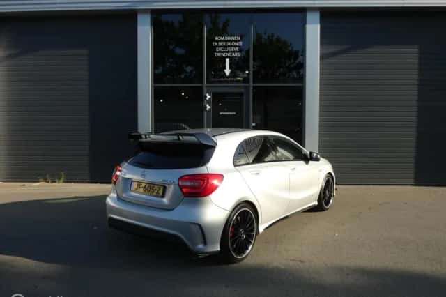Mercedes-Benz A-Klasse (2015) thumbnail 2