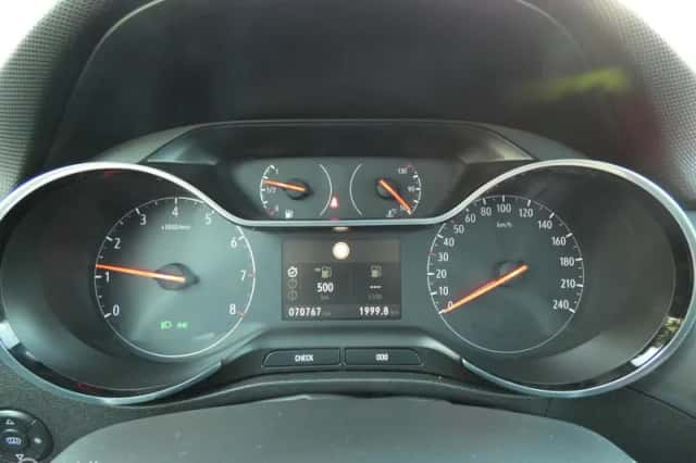 Opel Crossland (2021) thumbnail 4