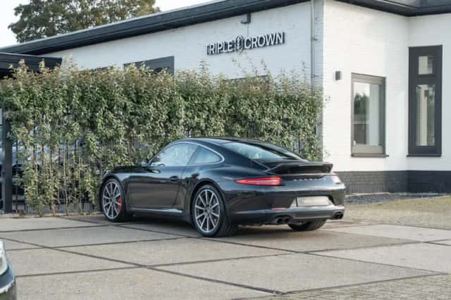 Porsche 911 (2012) thumbnail 5
