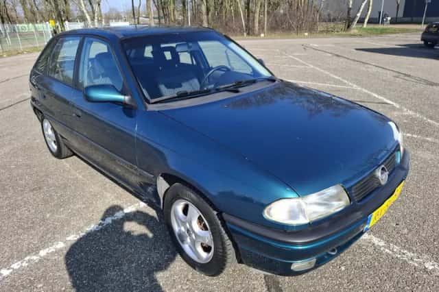 Opel Astra (1997) thumbnail 3
