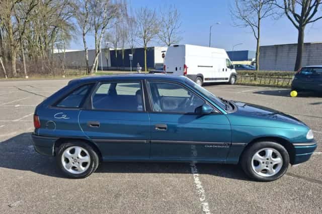 Opel Astra (1997) thumbnail 4