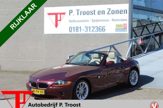 BMW Z4 (2004) thumbnail 1