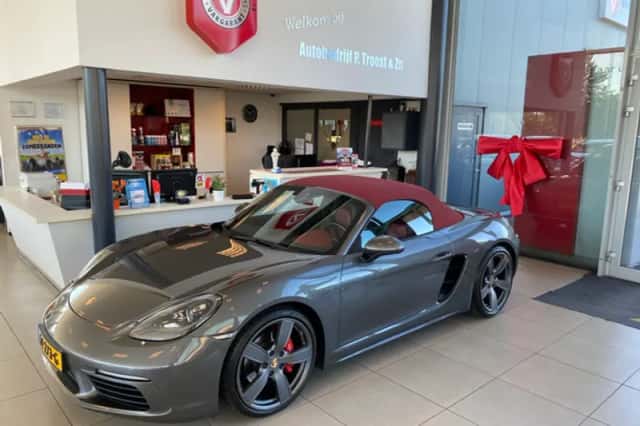 Porsche 718 Boxster (2016) thumbnail 5