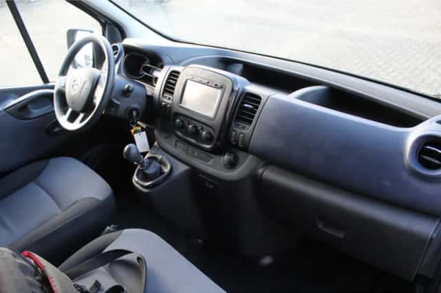 Opel Vivaro (2018) thumbnail 2
