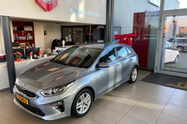 Kia Ceed (2018) thumbnail 2
