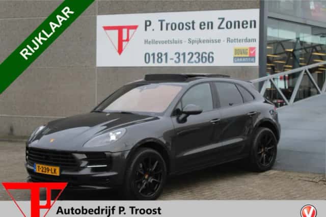 Porsche Macan (2020) thumbnail 1