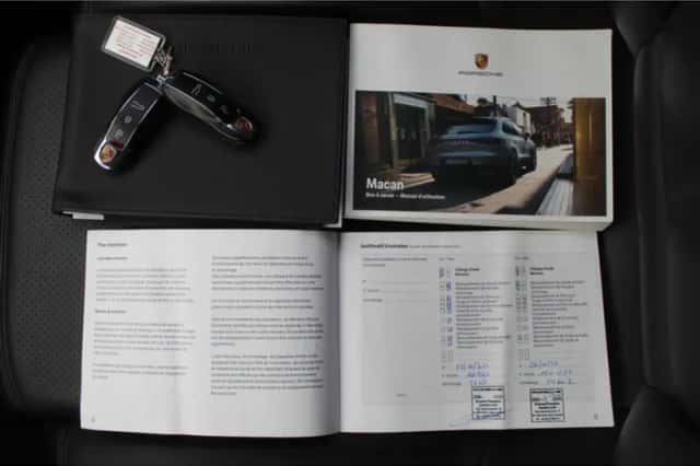 Porsche Macan (2020) thumbnail 3