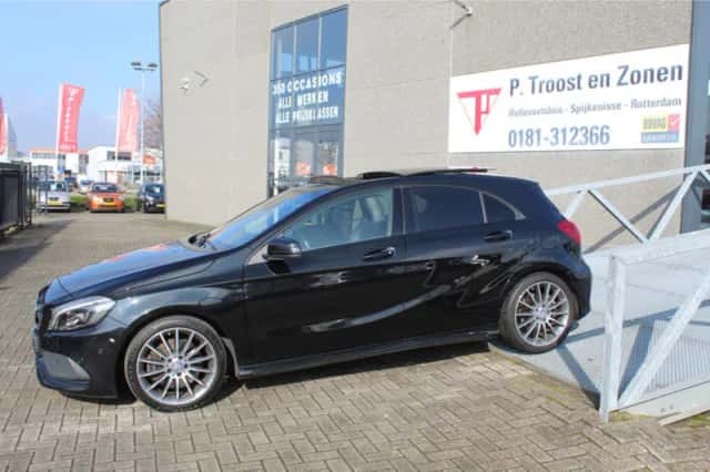 Mercedes-Benz A-Klasse (2016) thumbnail 4