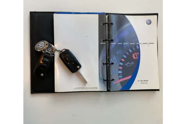 Volkswagen New Beetle (2005) thumbnail 5