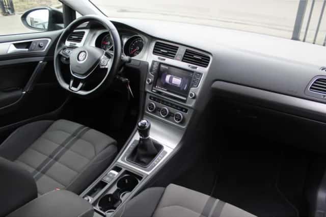 Volkswagen Golf (2014) thumbnail 2