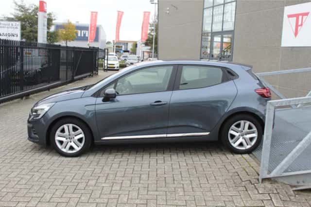 Renault Clio (2020) thumbnail 2