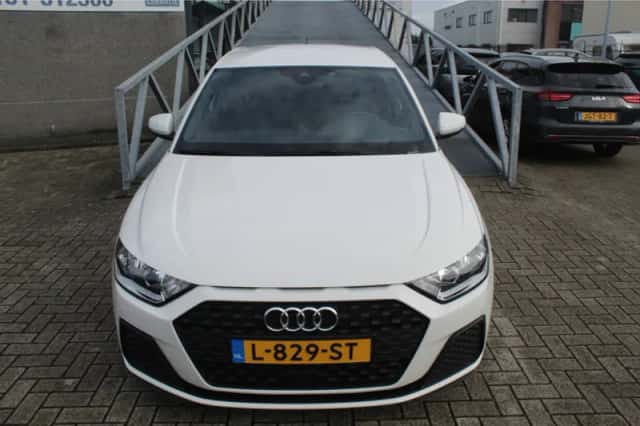 Audi A1 (2020) thumbnail 3