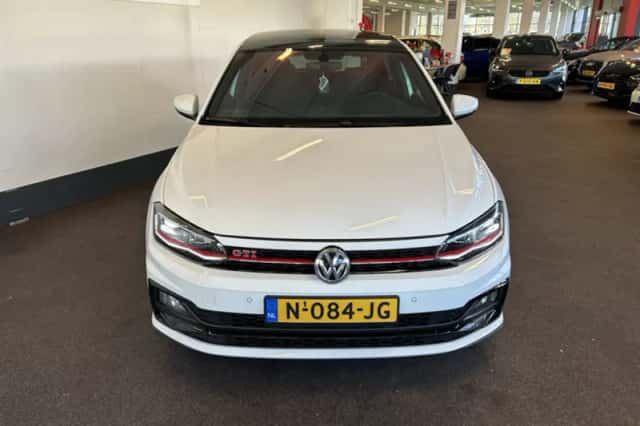 Volkswagen Polo (2018) thumbnail 4